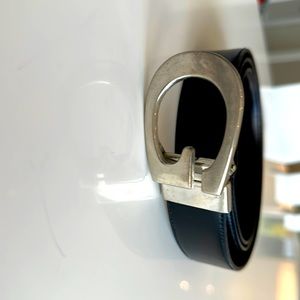 Gucci Black Leather Belt with Silver Buckle